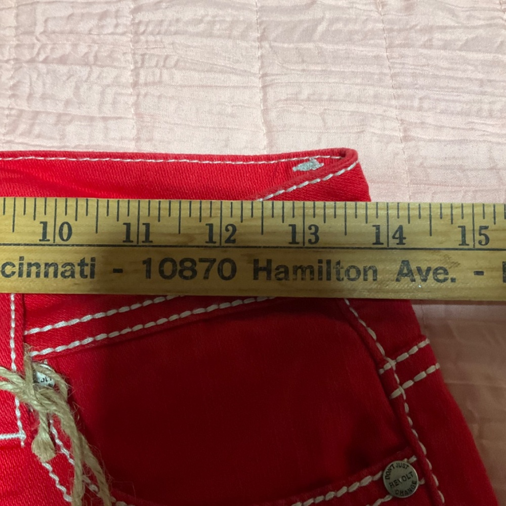 Ladies Red Apple jeans, embroidered apple back pockets, so cute! NWT flare - Picture 2 of 9